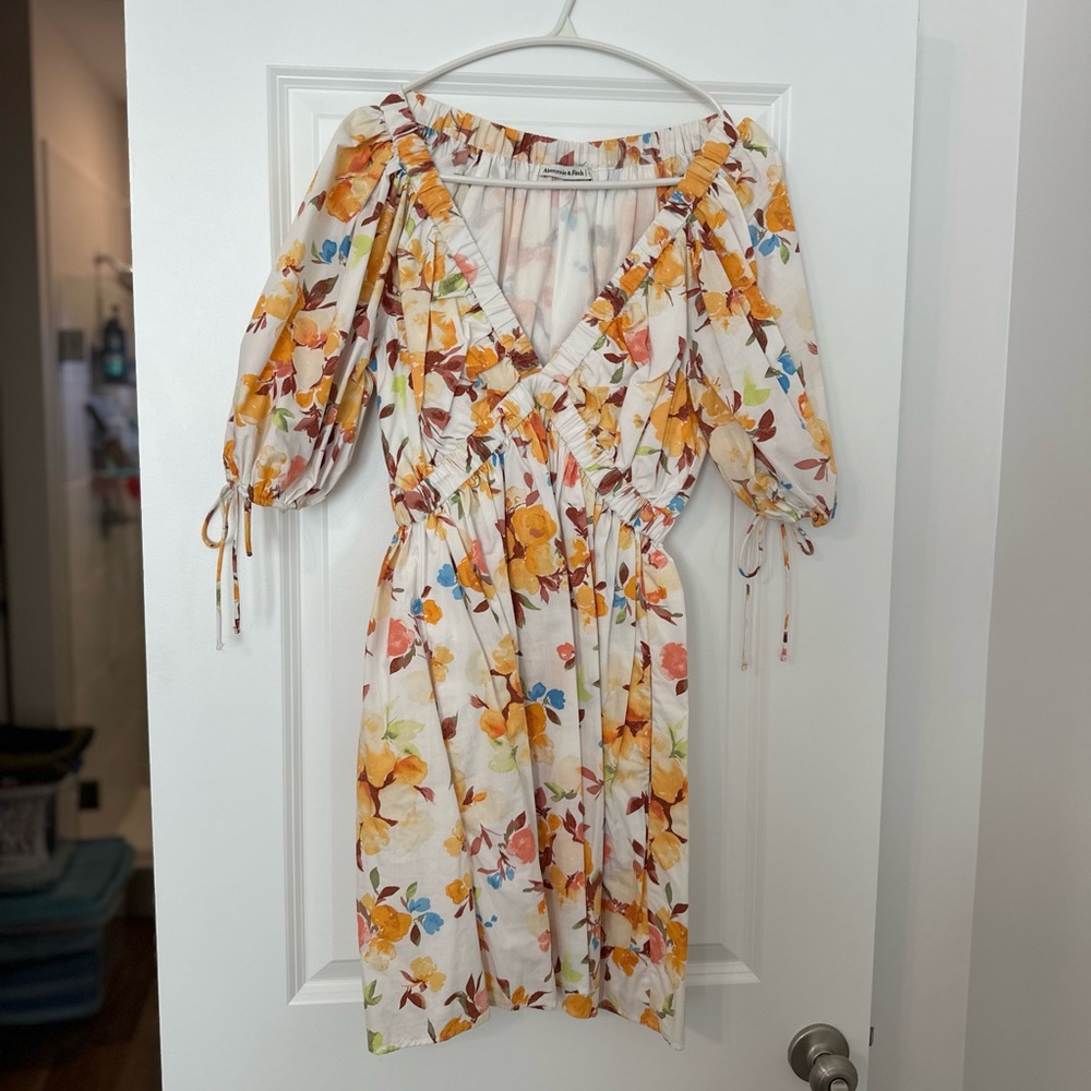 Floral Puff Sleeve V-Neck Dress - Oranges & Floral